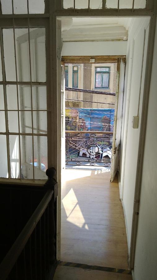 Pensión Cumming 129 Valparaíso